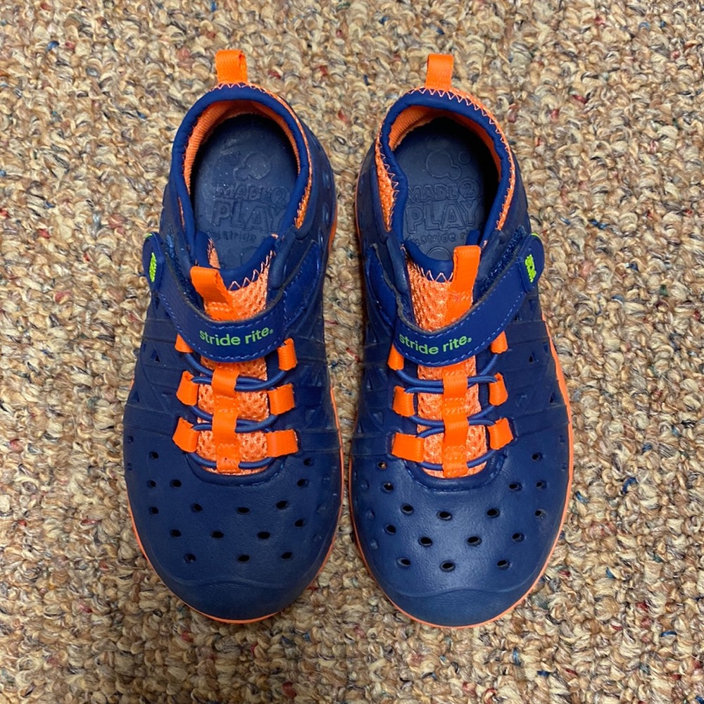 Boys Blue And Orange Stride Rite Amphibian Water Shoes Size 10